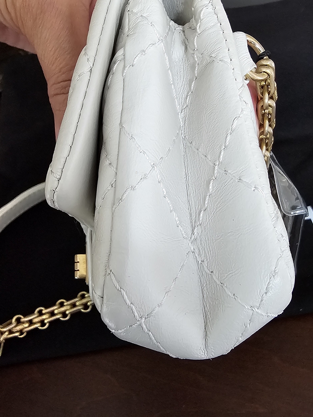 CHANEL Reissue White Quilted Mini Waist Bag with Gold-Tone Turn Lock AUTHENTIC - Picture 10 of 12
